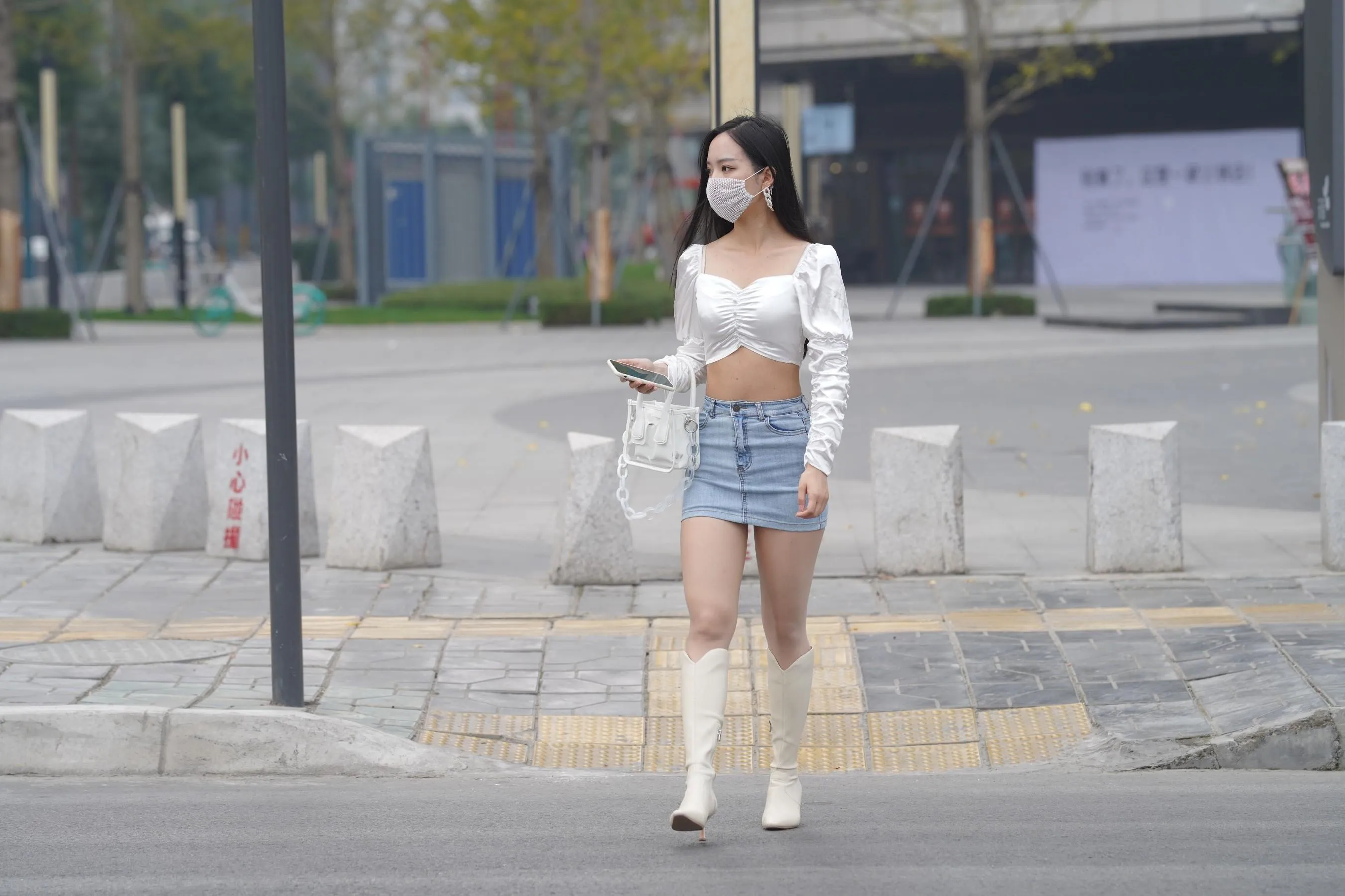 魔镜街拍 NO.170 凯恩街拍摄影-牛仔裙小姐姐 [304P]插图